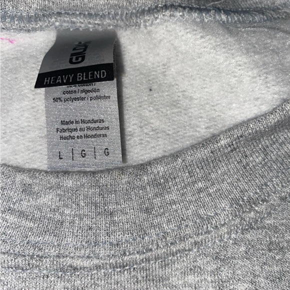 Gray sweat shirt by Gildan words NIKE and Disney Piglet used for the I. Sz Large - Picture 3 of 10